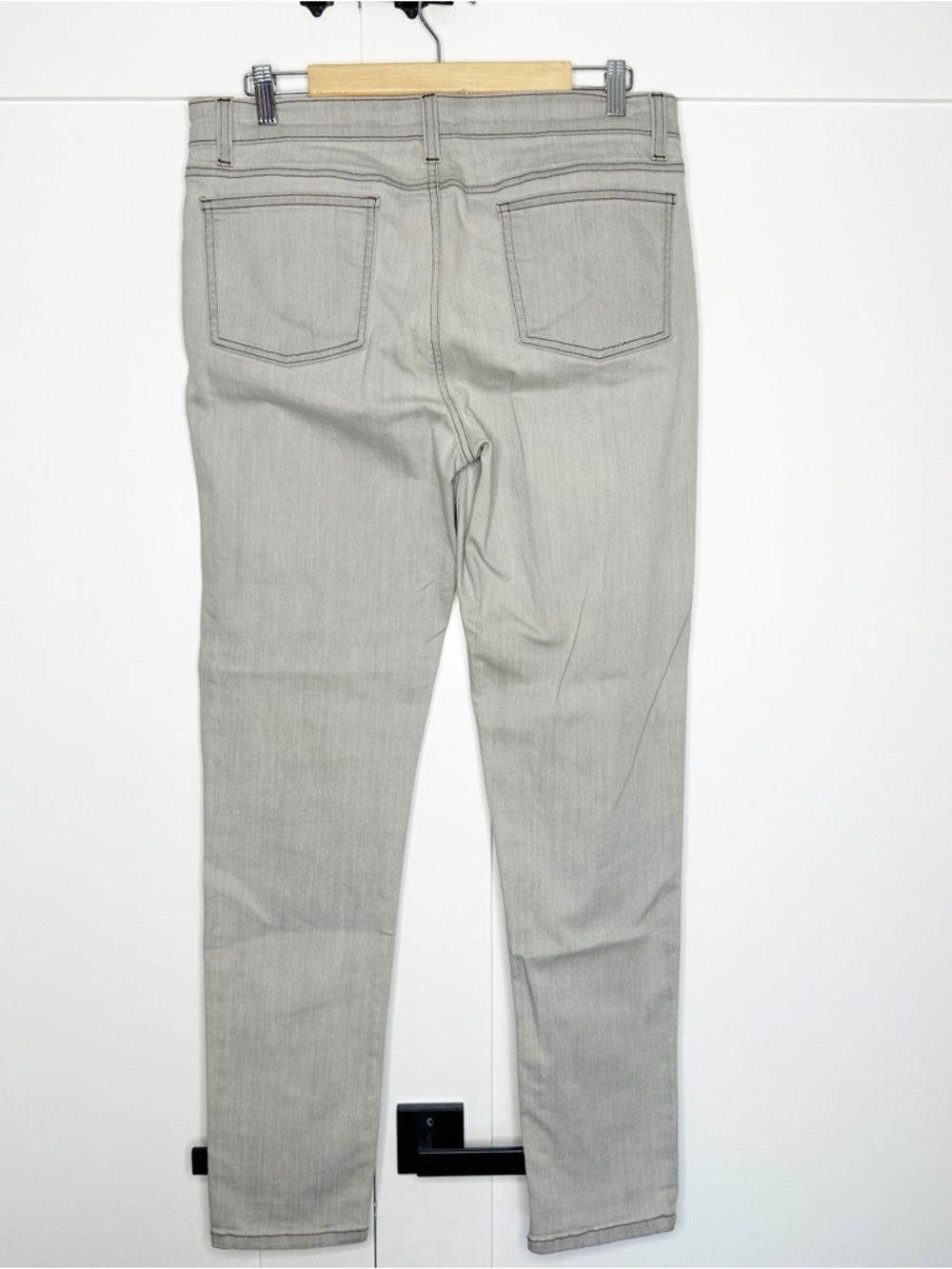 EILEEN FISHER LIGHT GRAY SKINNY JEANS 12 mid rise stretch minimalist casual - Picture 4 of 10